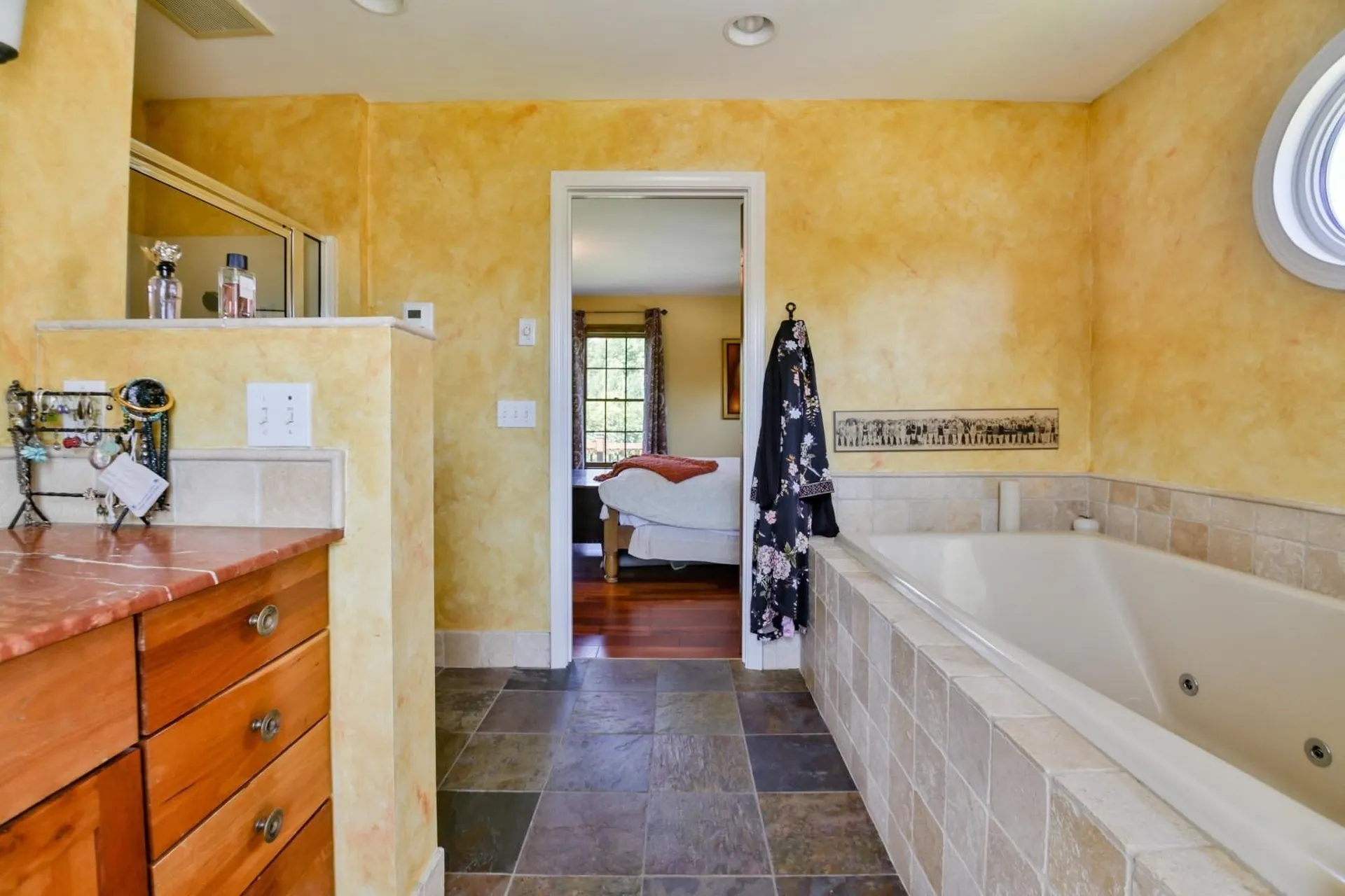33 Butler Drive South Burlington VT 05403