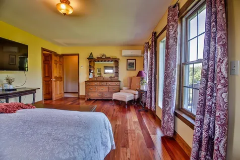 33 Butler Drive South Burlington VT 05403