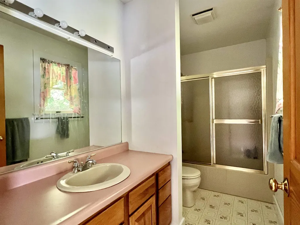 8 Sunset Hill Road Bradford NH 03221