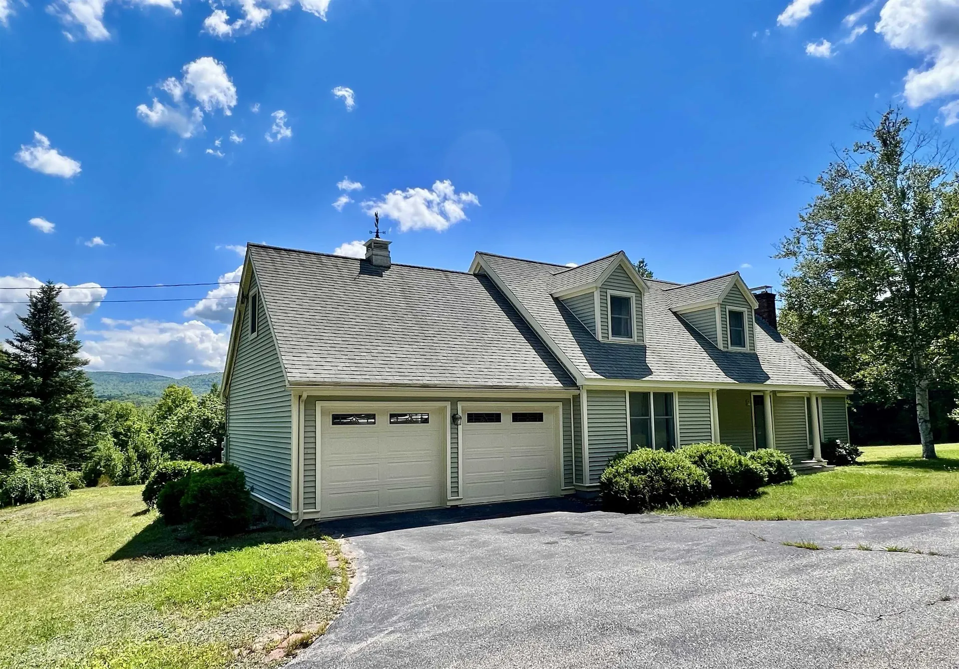 8 Sunset Hill Road Bradford NH 03221