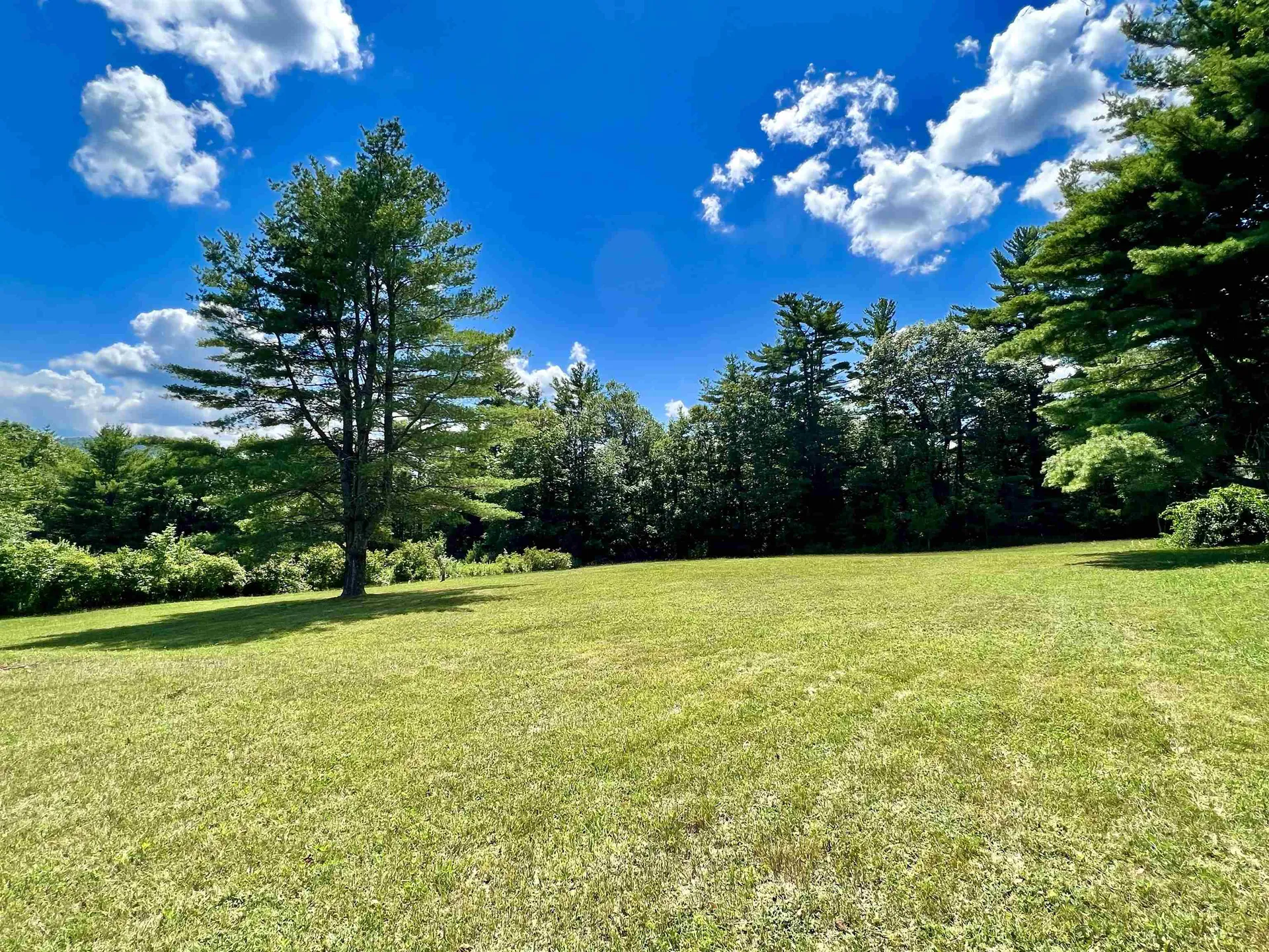 8 Sunset Hill Road Bradford NH 03221