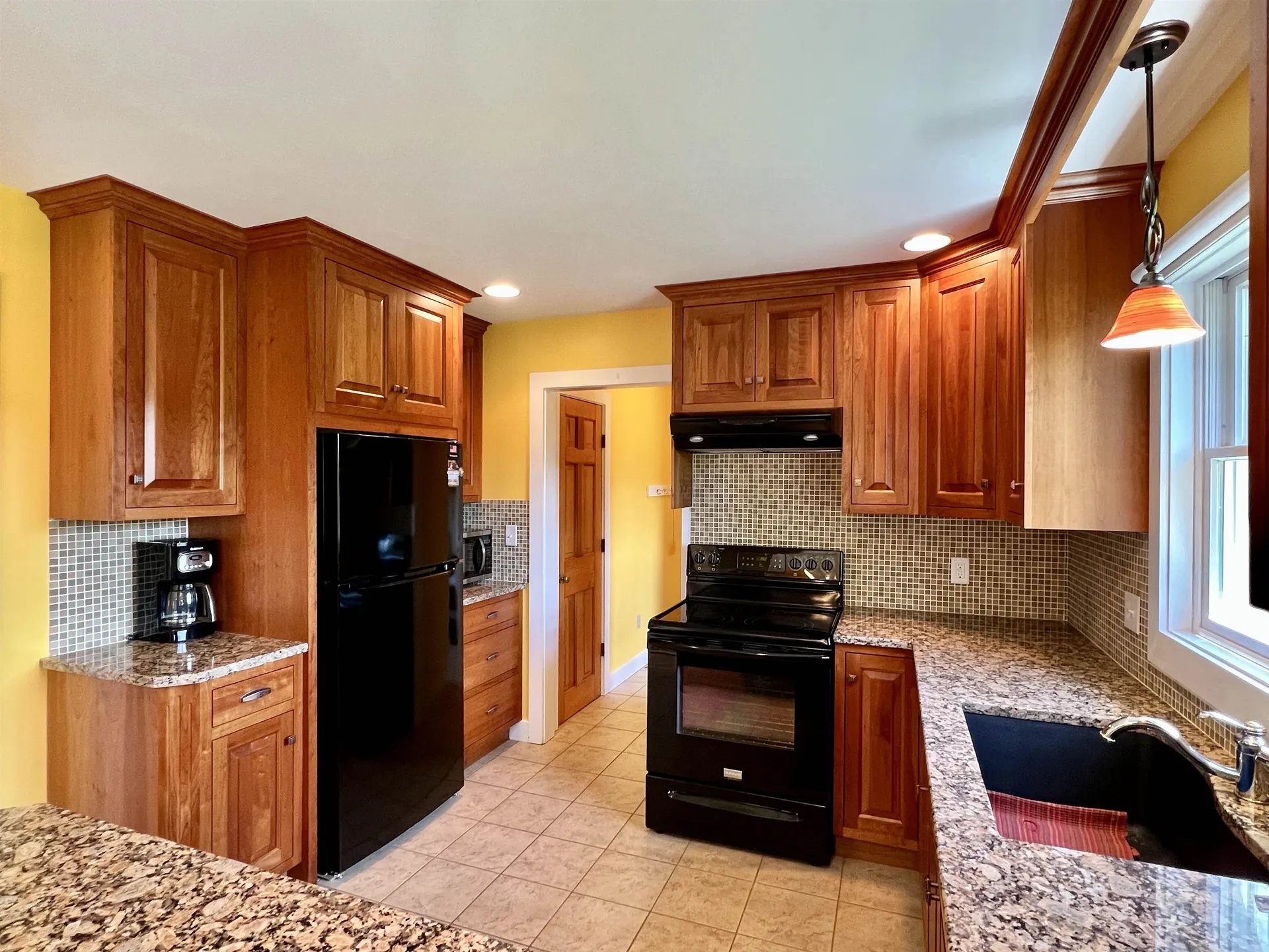 8 Sunset Hill Road Bradford NH 03221