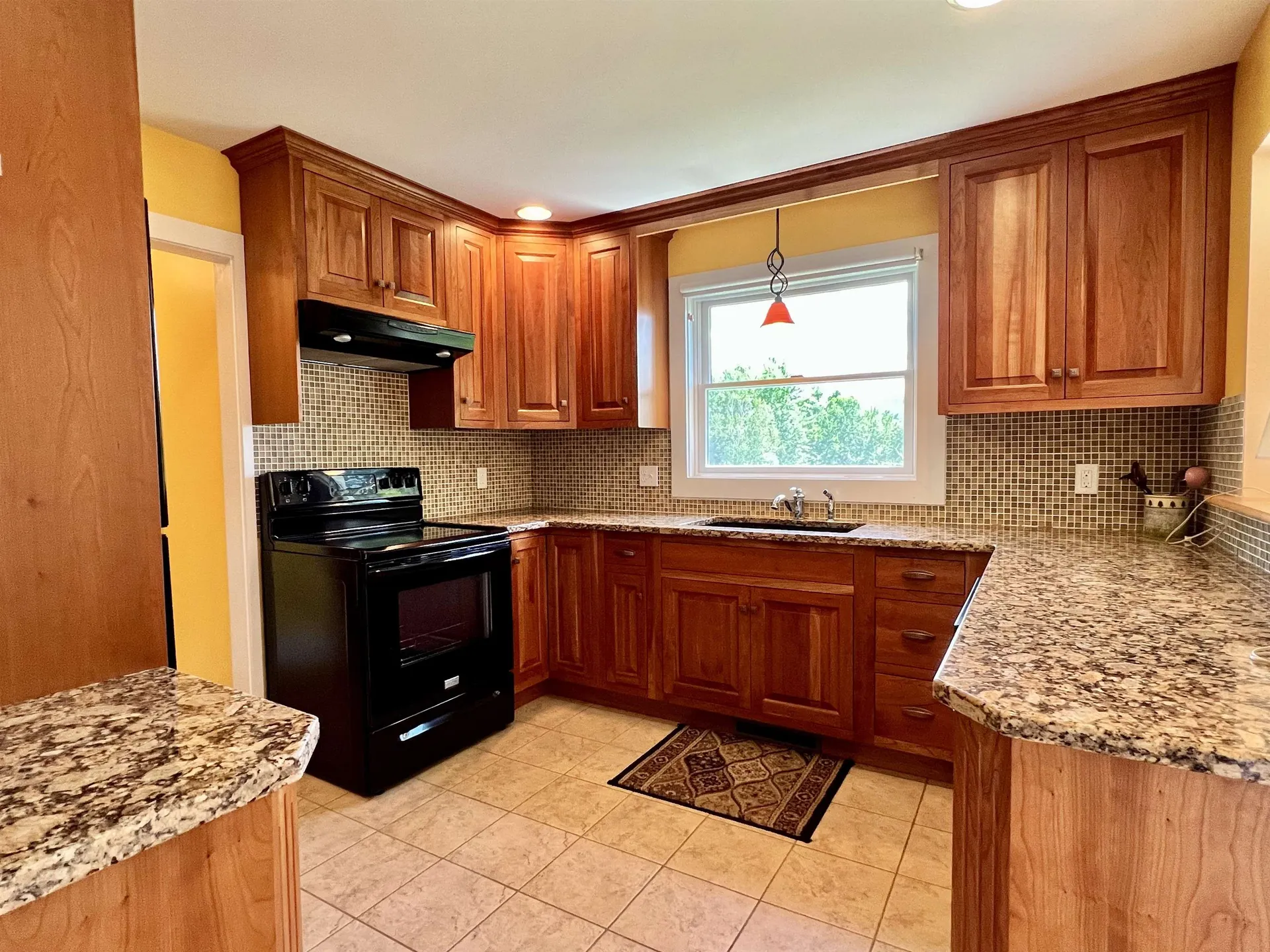 8 Sunset Hill Road Bradford NH 03221