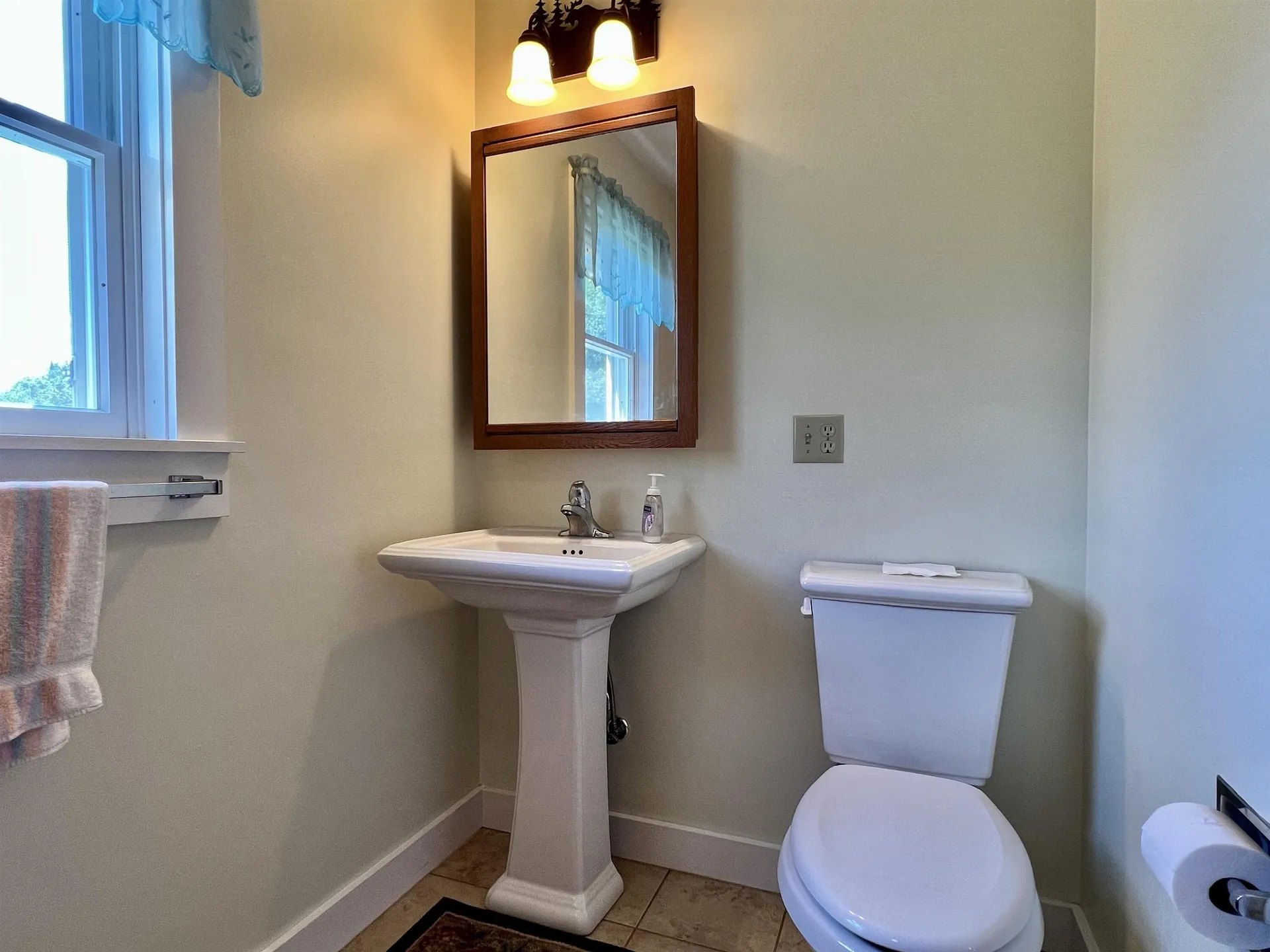 8 Sunset Hill Road Bradford NH 03221