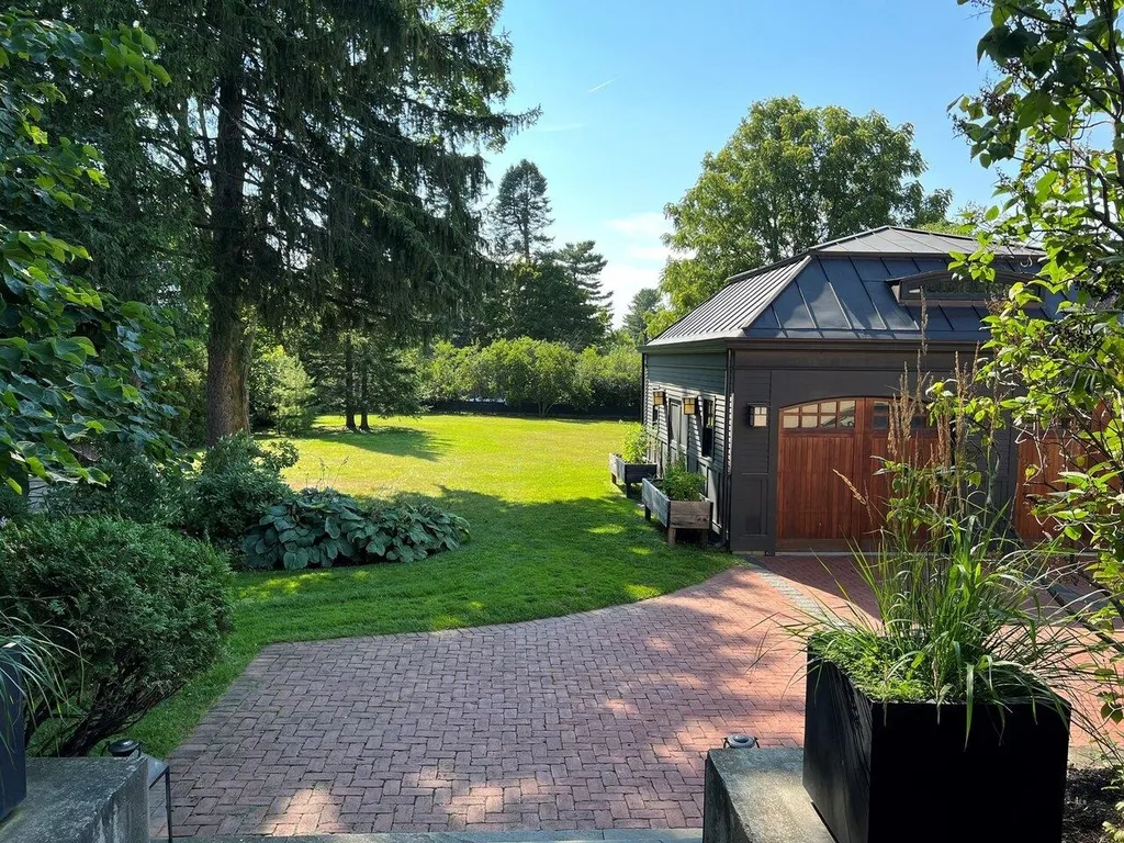 189 Cliff Street Burlington VT 05401