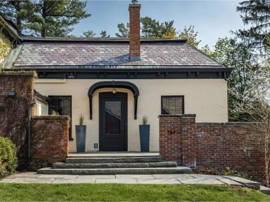 189 Cliff Street Burlington VT 05401