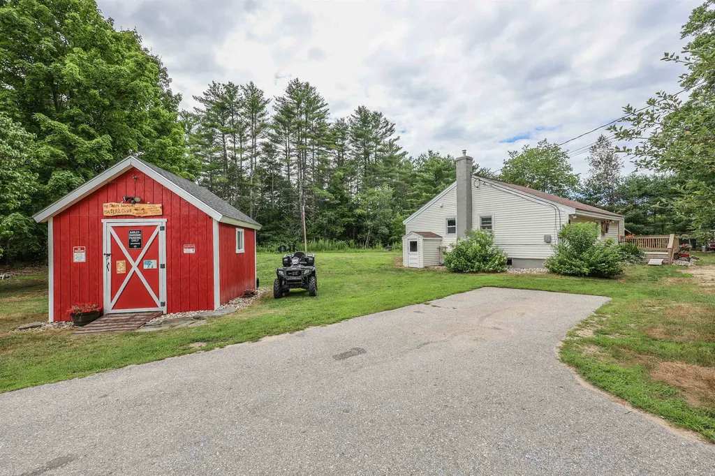133 River Road Weare NH 03281