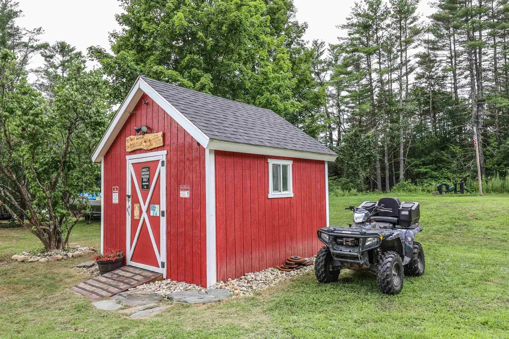 133 River Road Weare NH 03281