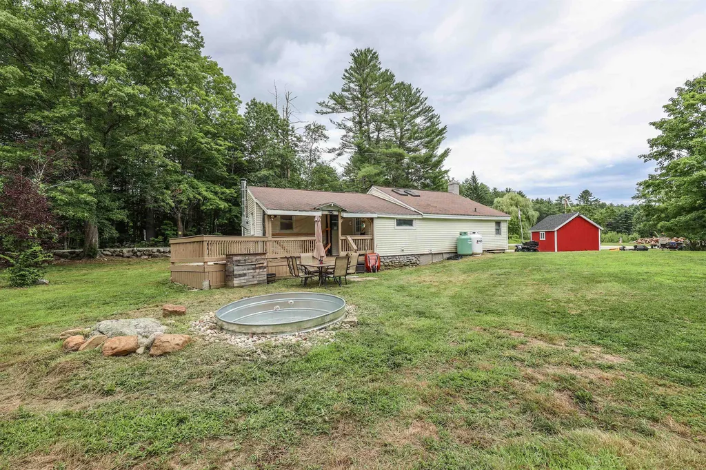 133 River Road Weare NH 03281