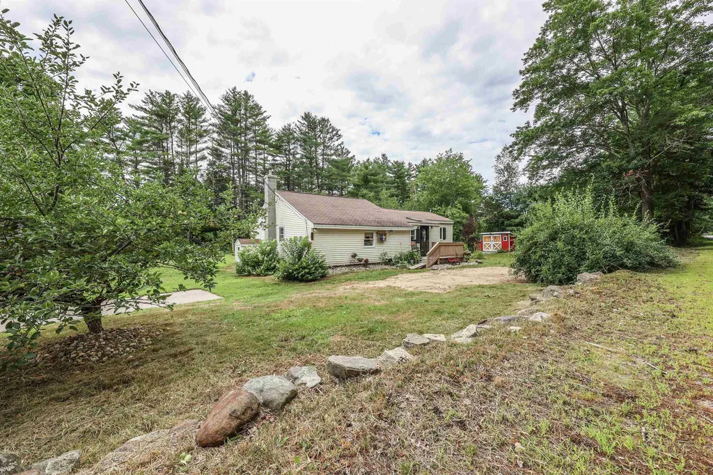 133 River Road Weare NH 03281