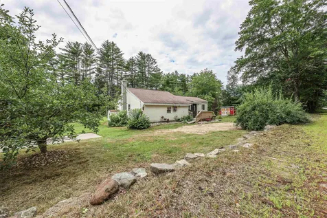 133 River Road Weare NH 03281