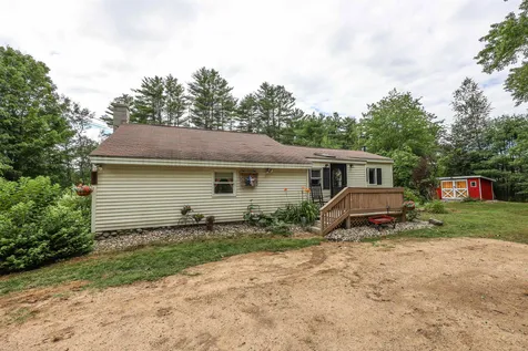133 River Road Weare NH 03281