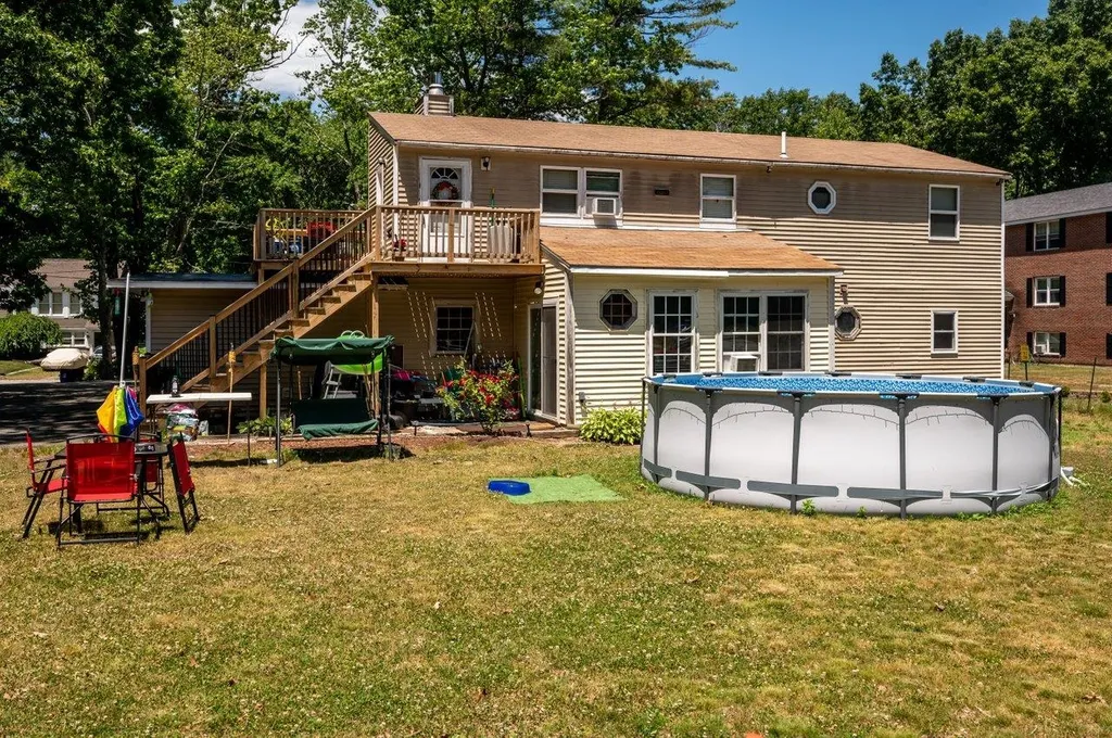 15 Folly Mill Terrace Seabrook NH 03874