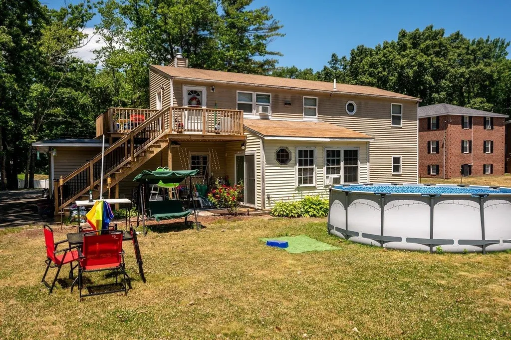 15 Folly Mill Terrace Seabrook NH 03874