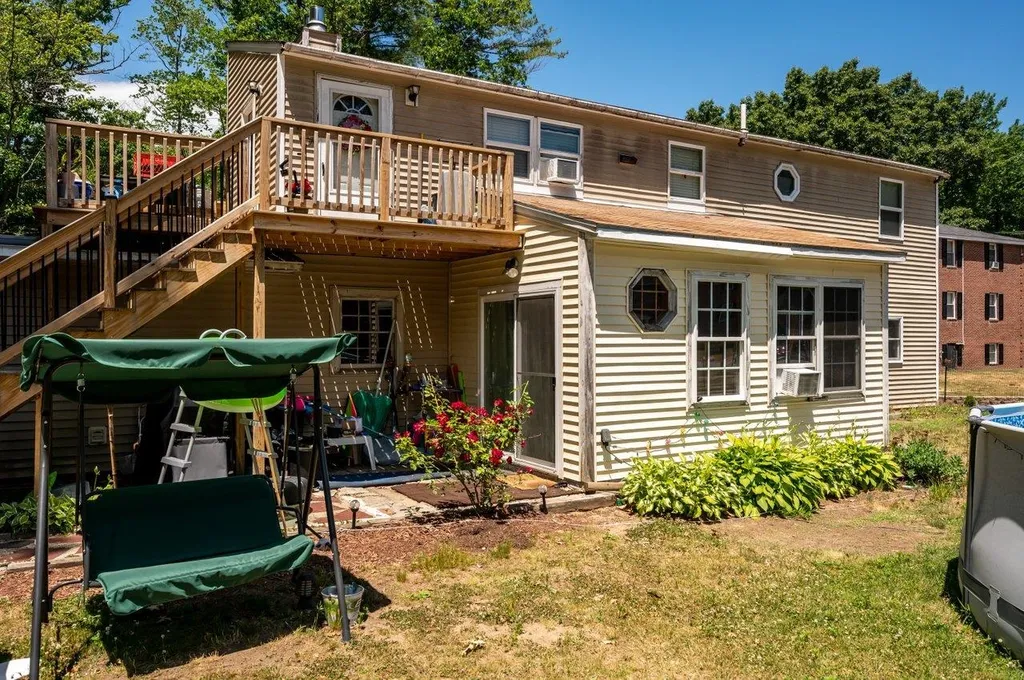 15 Folly Mill Terrace Seabrook NH 03874