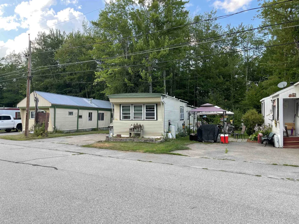 10 Moose Lane Rochester NH 03867
