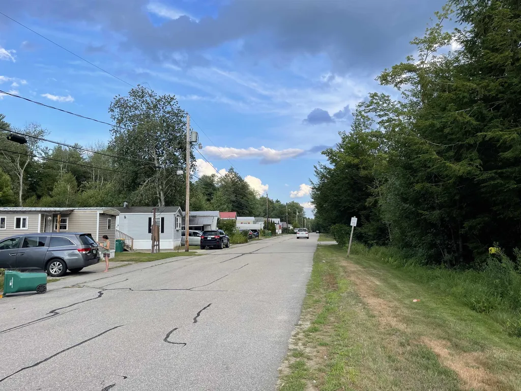 10 Moose Lane Rochester NH 03867