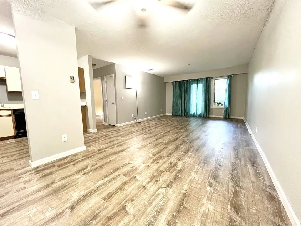 5 Tsienneto Road Derry NH 03038
