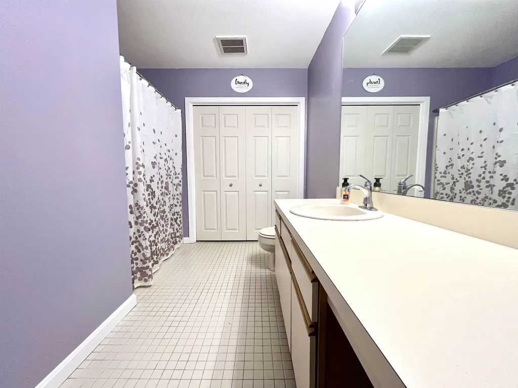 5 Tsienneto Road Derry NH 03038