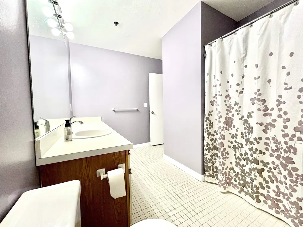 5 Tsienneto Road Derry NH 03038