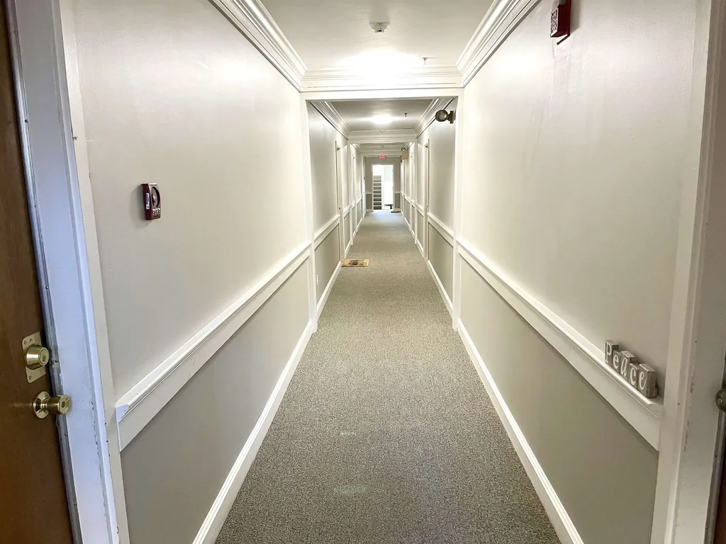 5 Tsienneto Road Derry NH 03038