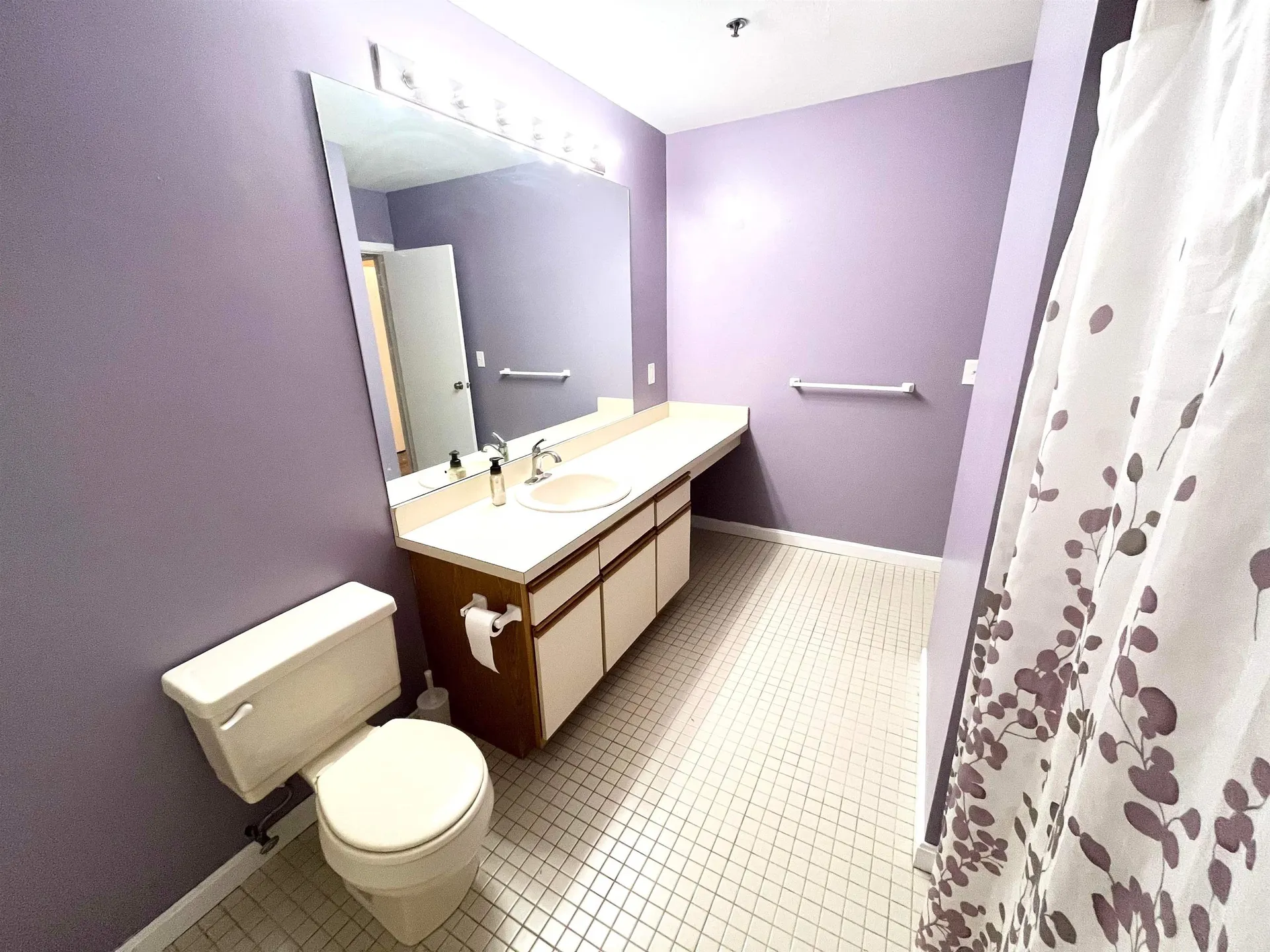 5 Tsienneto Road Derry NH 03038