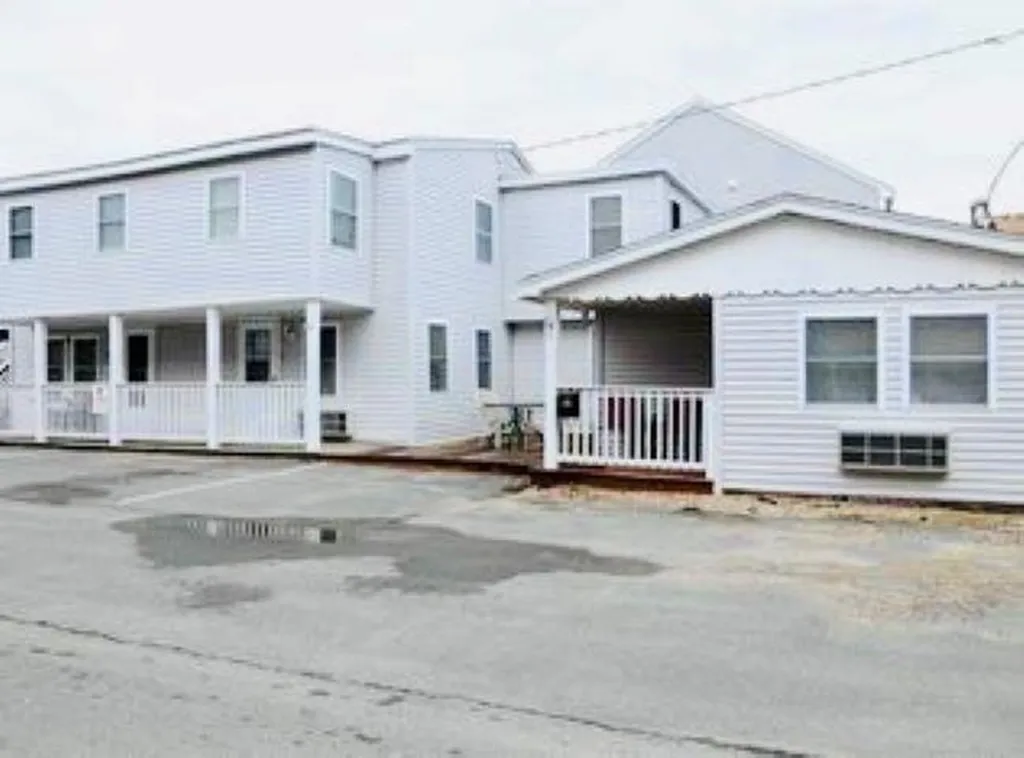 4 Keefe Avenue Hampton NH 03842