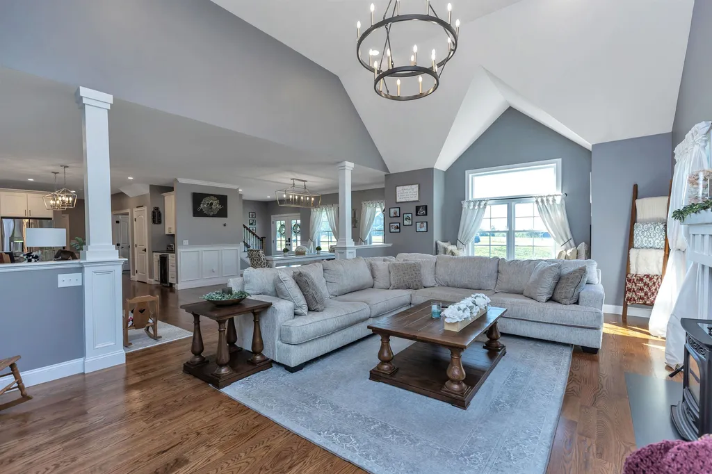 70 Cortland Avenue Weare NH 03281
