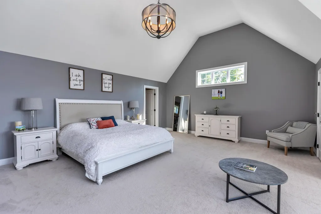 70 Cortland Avenue Weare NH 03281