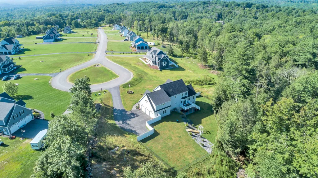 70 Cortland Avenue Weare NH 03281