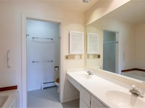 131 Covington Lane Shelburne VT 05482