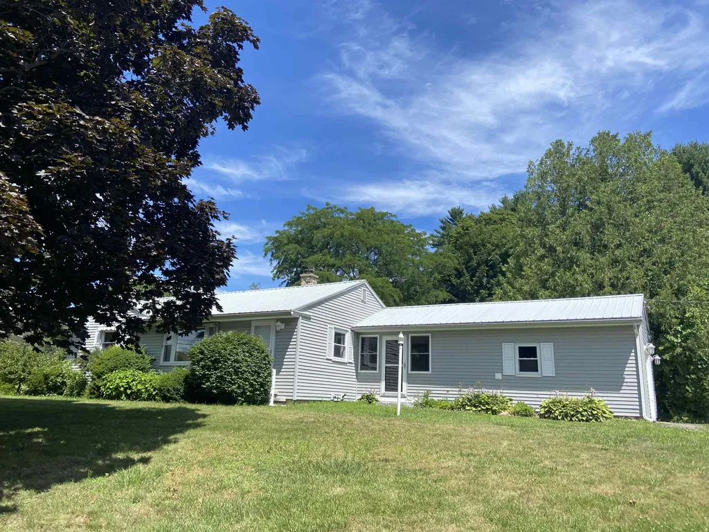 29 Chapin Terrace Laconia NH 03246