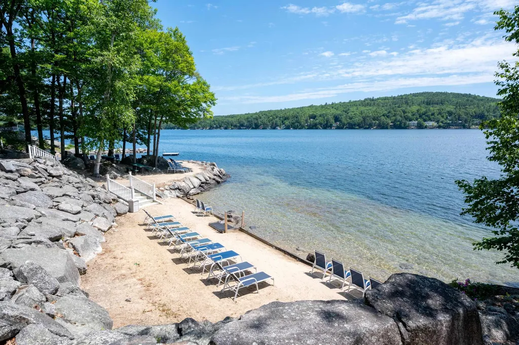 8 Eagle Point Meredith NH 03253
