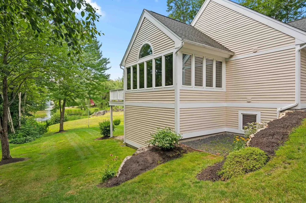 8 Eagle Point Meredith NH 03253