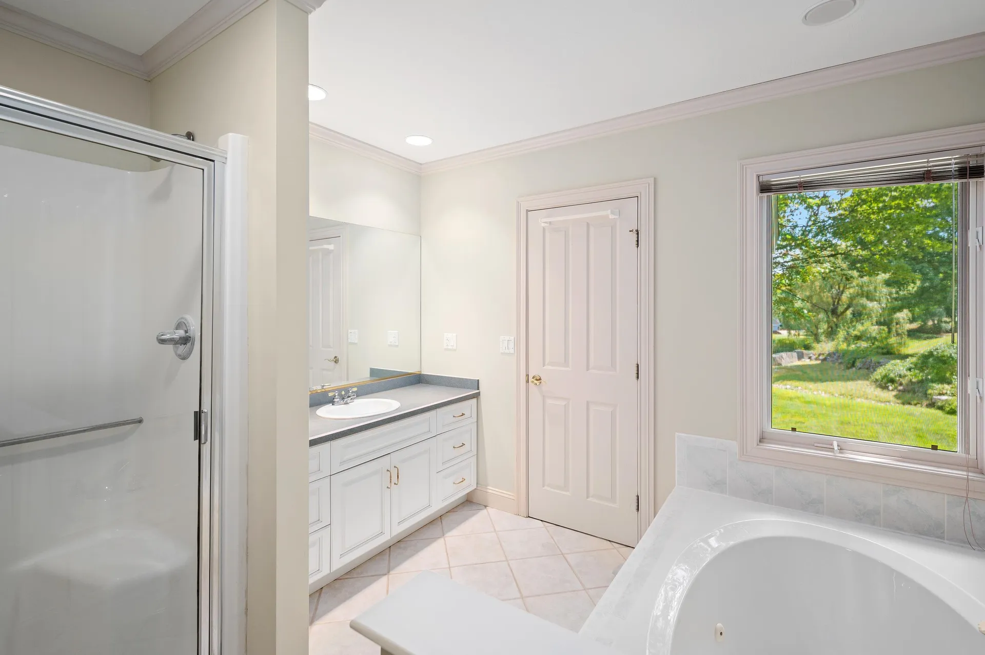 8 Eagle Point Meredith NH 03253