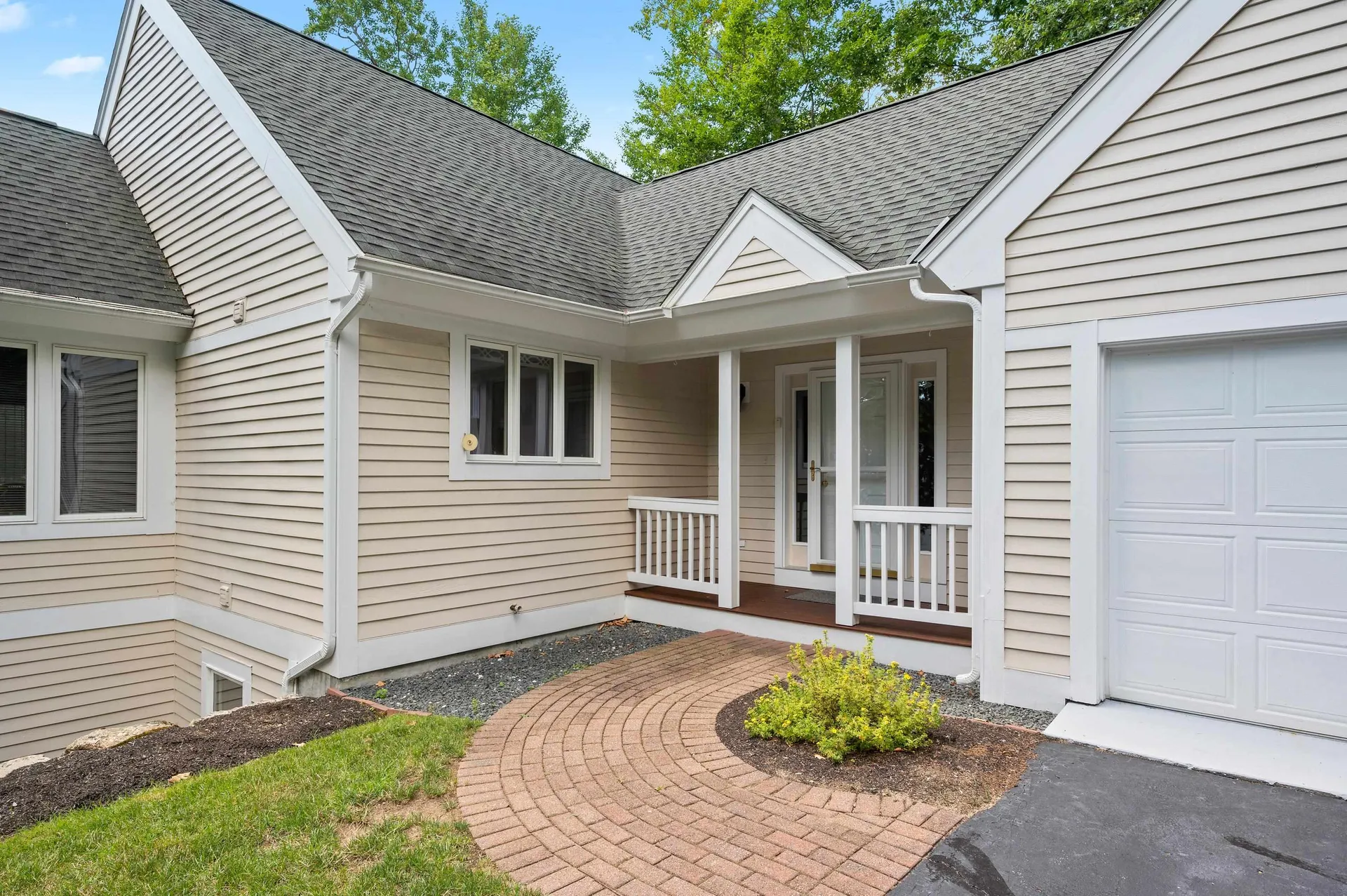 8 Eagle Point Meredith NH 03253