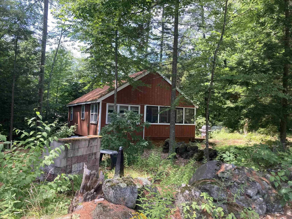 14 Melody Lane Hillsborough NH 03244