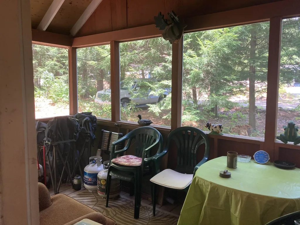 14 Melody Lane Hillsborough NH 03244