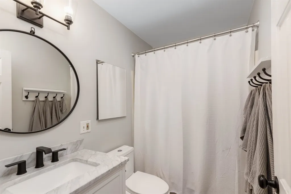 67 Farr Road Richmond VT 05477