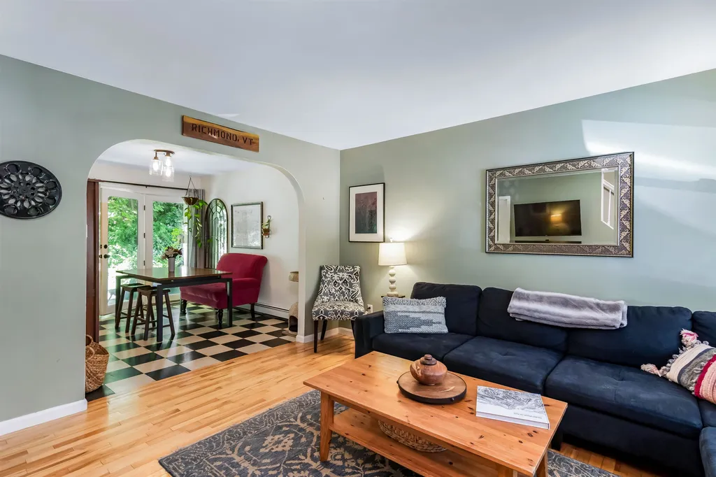 67 Farr Road Richmond VT 05477