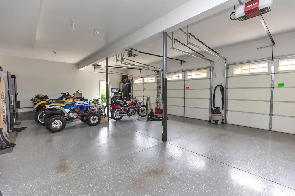 54 Saddle Hill Drive Auburn NH 03032