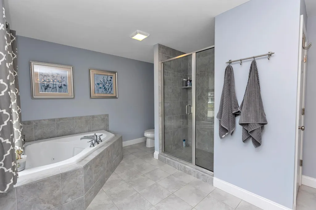 54 Saddle Hill Drive Auburn NH 03032