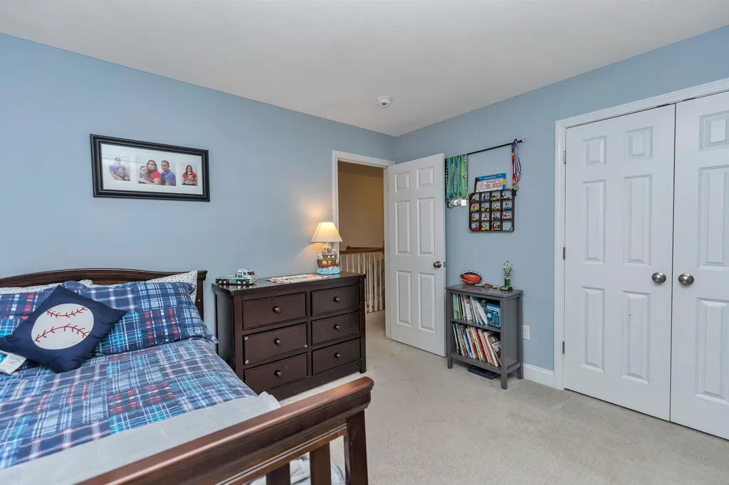 54 Saddle Hill Drive Auburn NH 03032