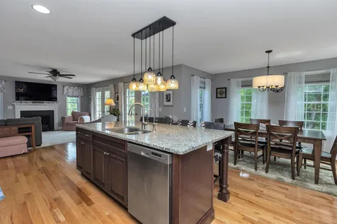 54 Saddle Hill Drive Auburn NH 03032