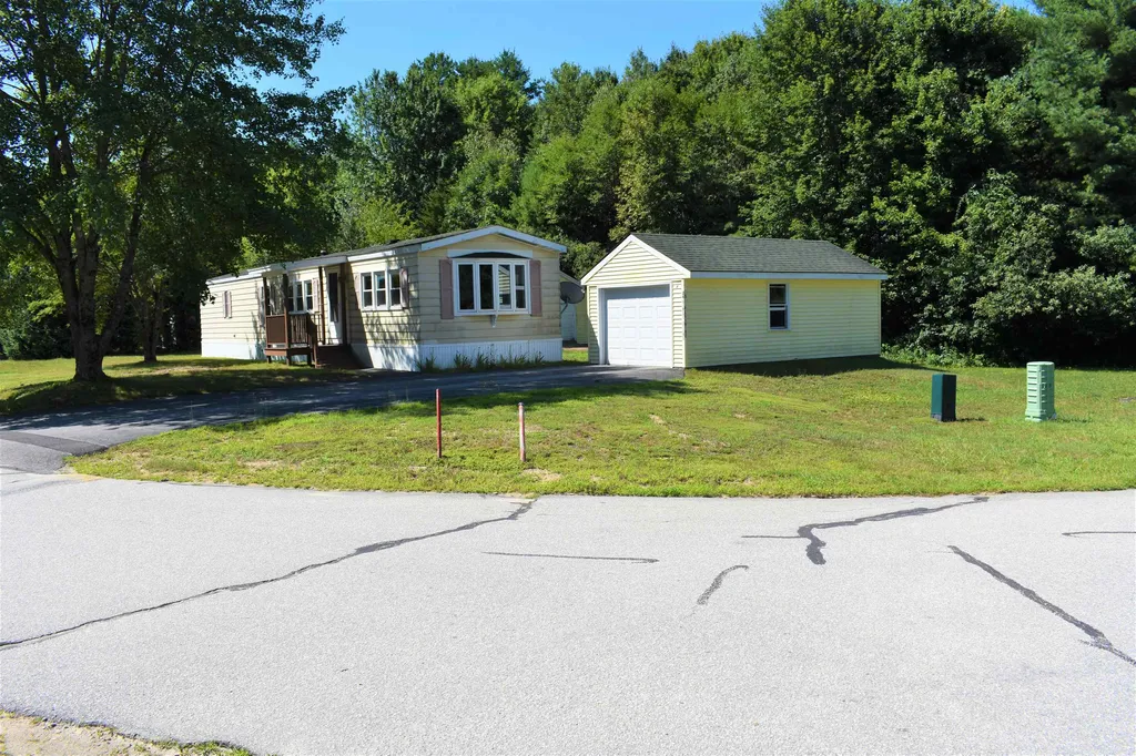 26 Maple Drive Rindge NH 03461