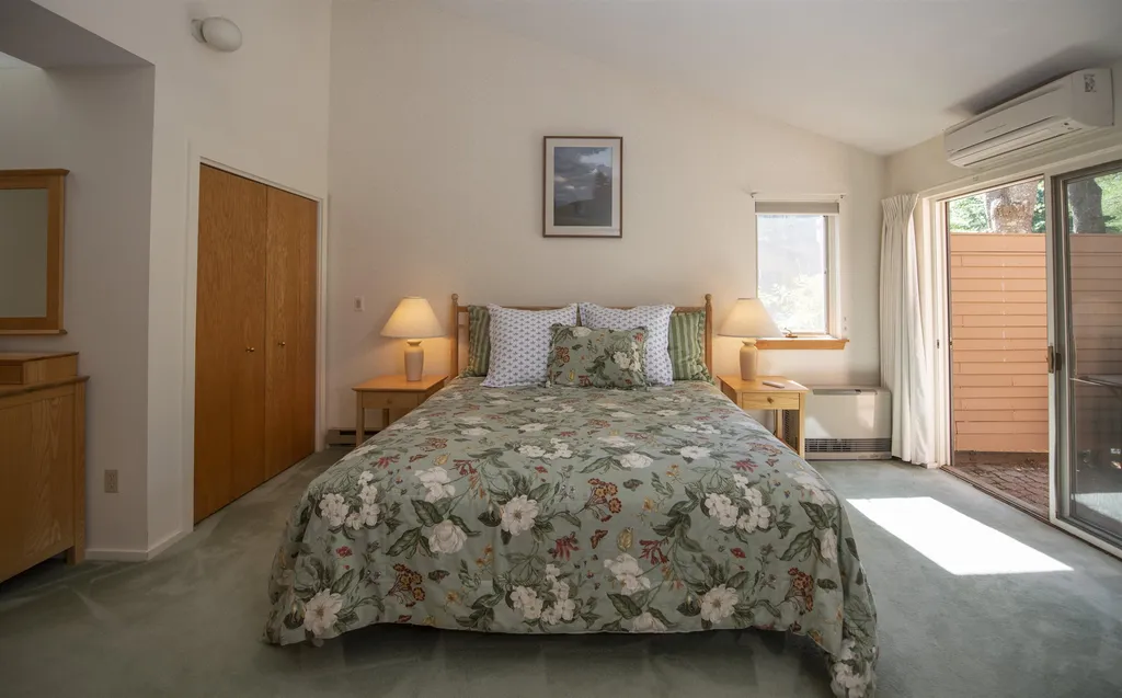 3755 Quechee Main Street Hartford VT 05059