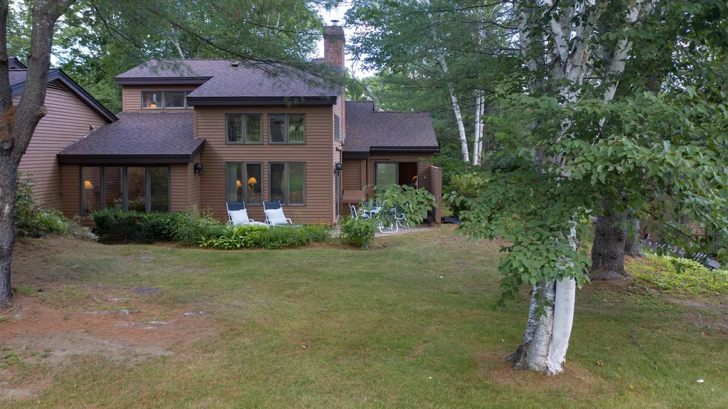 3755 Quechee Main Street Hartford VT 05059
