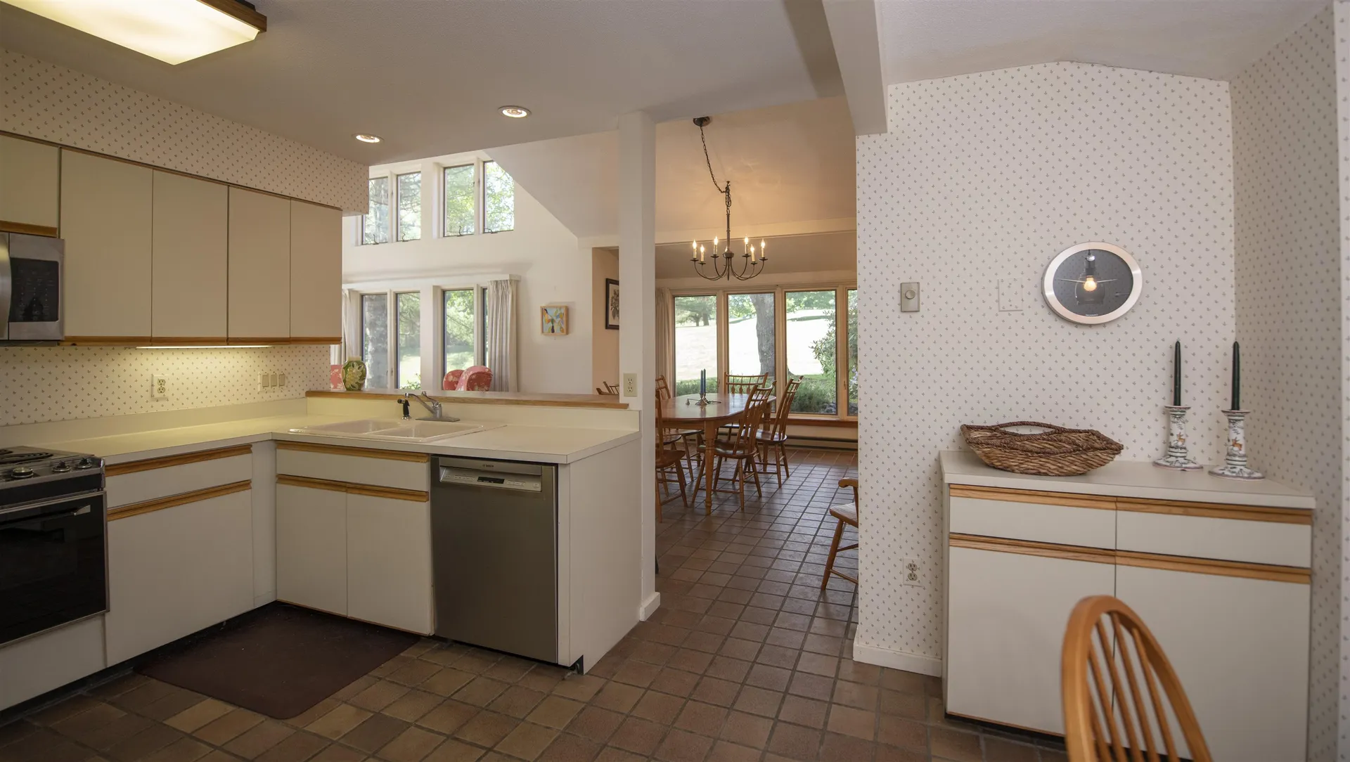 3755 Quechee Main Street Hartford VT 05059