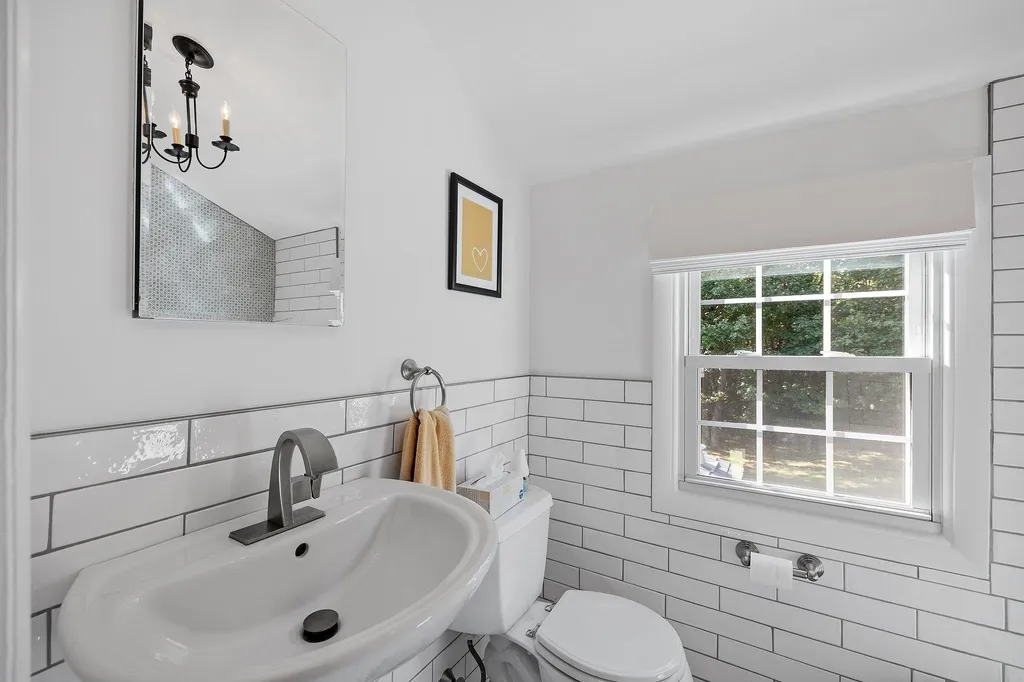 208 Brickett Hill Road Pembroke NH 03275