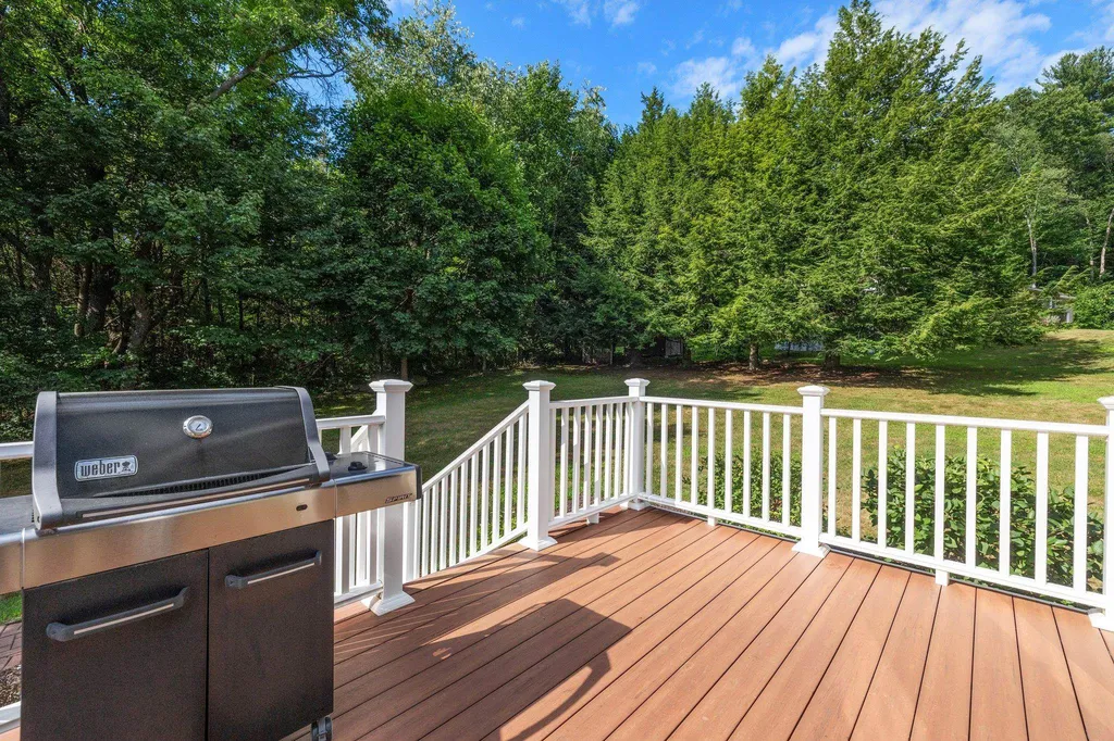 208 Brickett Hill Road Pembroke NH 03275